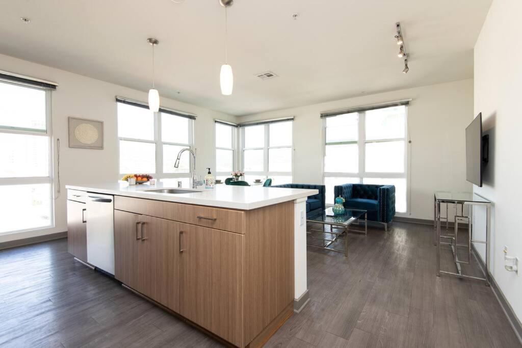 Centrally Located Apartments With Free Parking Glendale Zewnętrze zdjęcie